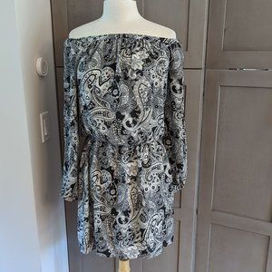 WHBM Black and White Paisley Design Off or On Shoulder Midi Dress - S